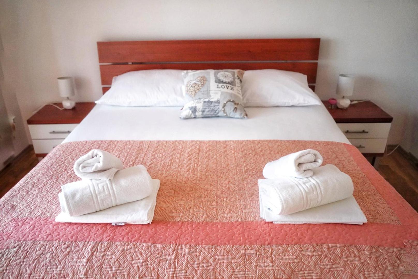 Apartament Jukic Свети свети Филип и Яков Екстериор снимка